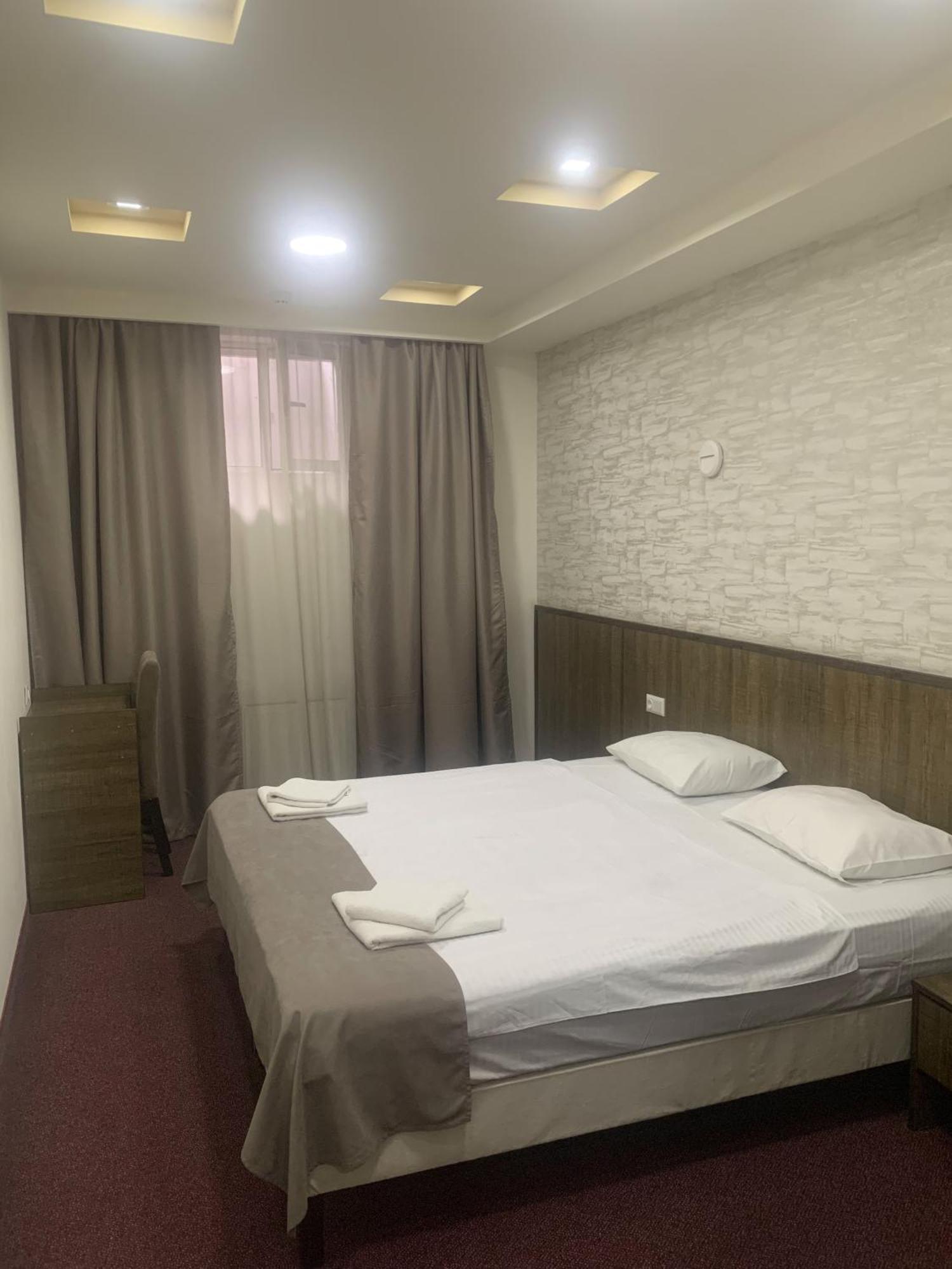 Hobby Hotel Yerevan Exterior photo