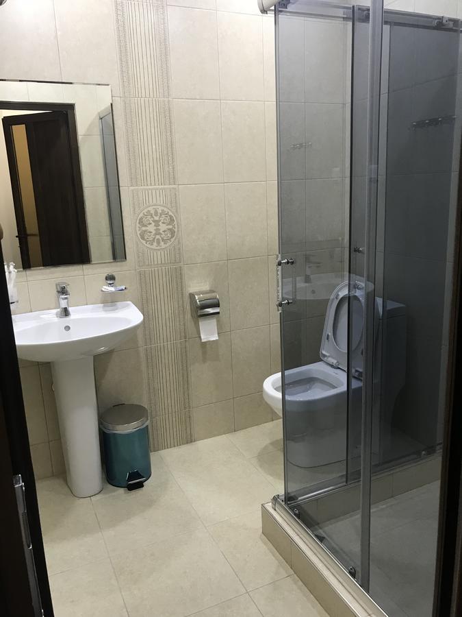 Hobby Hotel Yerevan Exterior photo