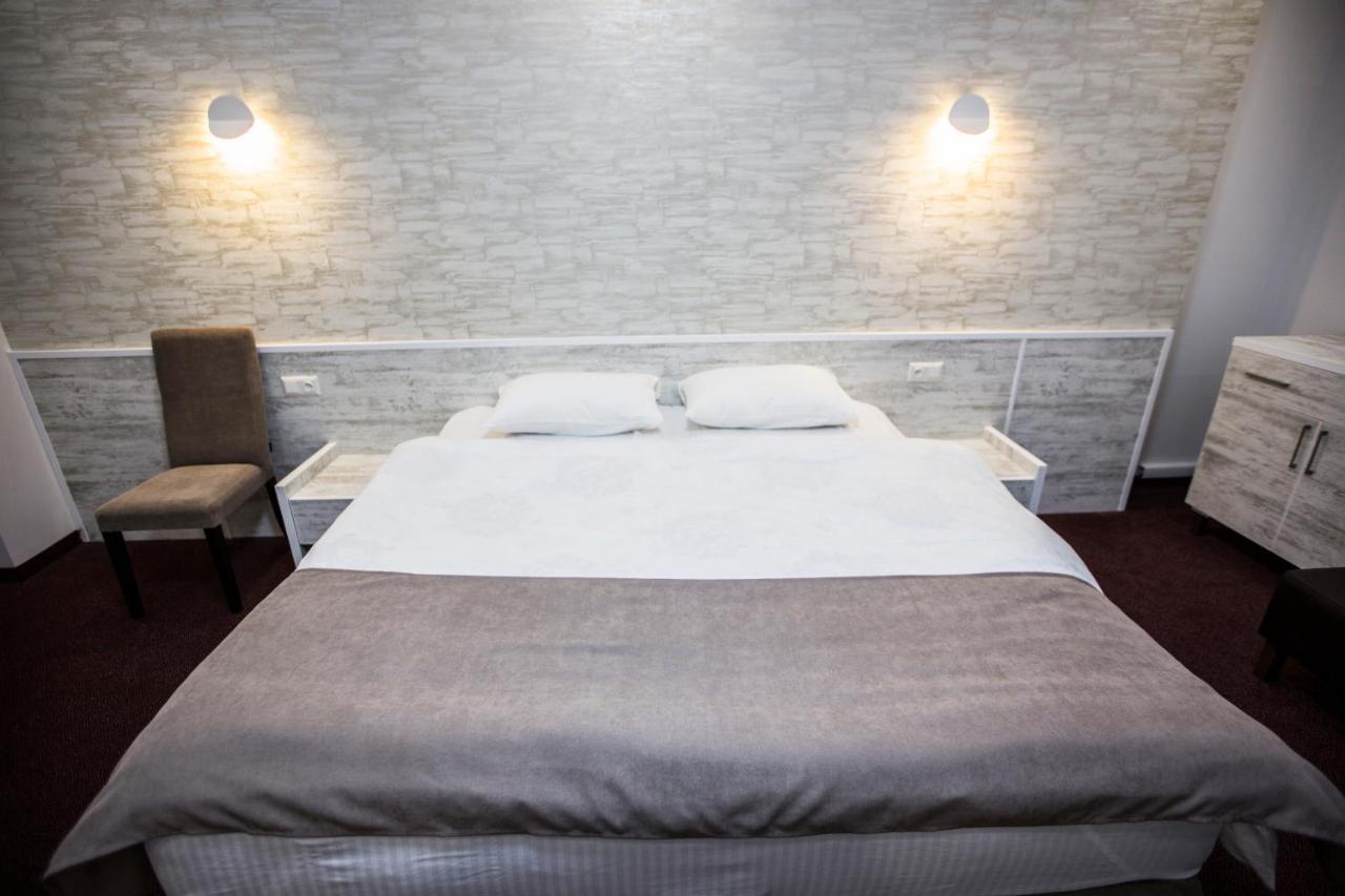Hobby Hotel Yerevan Exterior photo